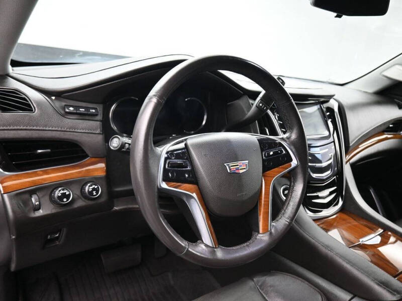 2020 Cadillac Escalade Premium Luxury