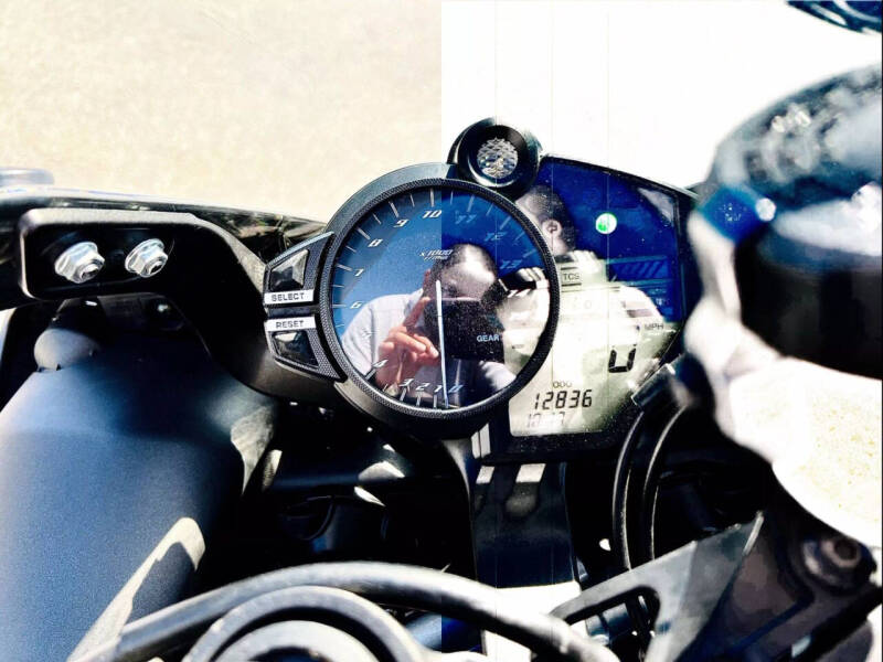 2013 Yamaha YZF-R1 (Matte Gray)