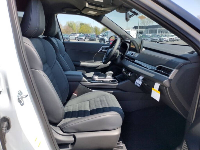 2026 Mitsubishi Outlander LE