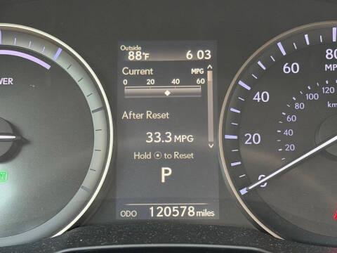 2017 Lexus ES 300h