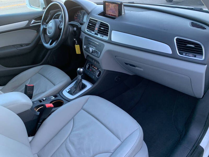 2017 Audi Q3 2.0T Premium