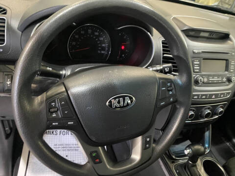 2015 Kia Sorento LX