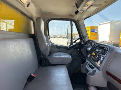 2020 Freightliner M2 106