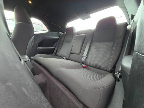 2017 Dodge Challenger SXT