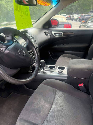 2015 Nissan Pathfinder SV