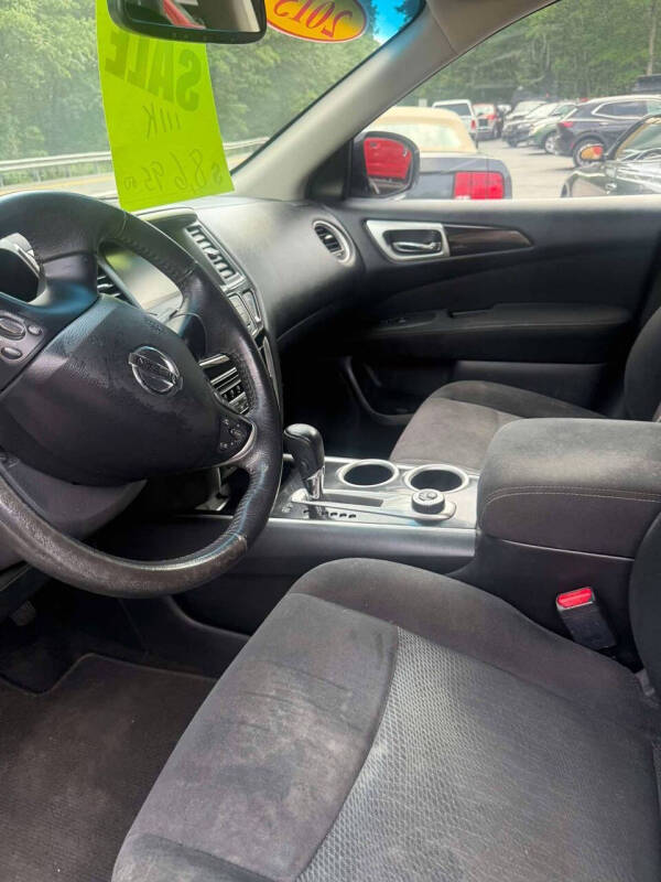 2015 Nissan Pathfinder SV