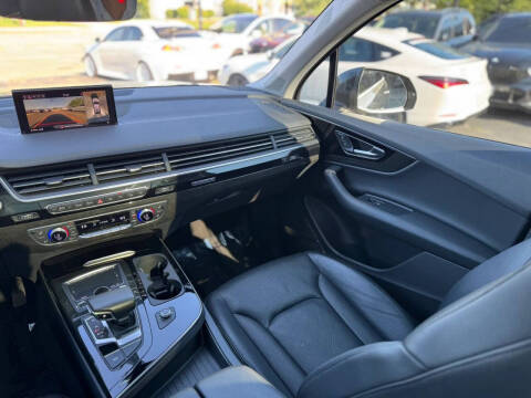2019 Audi Q7 quattro Prestige 55 TFSI