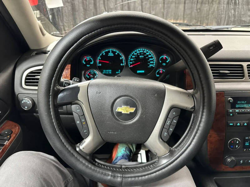 2012 Chevrolet Suburban LT