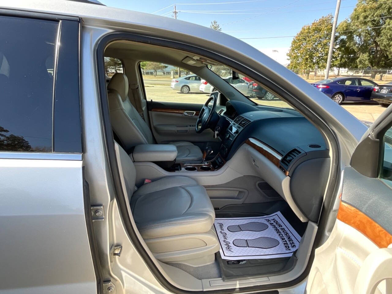 2009 Saturn Outlook for sale at Auto Connection in Waterloo, IA