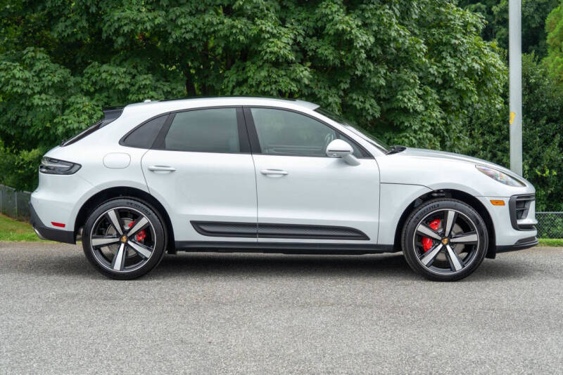 2025 Porsche Macan S