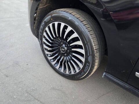 2018 Lincoln Navigator Black Label