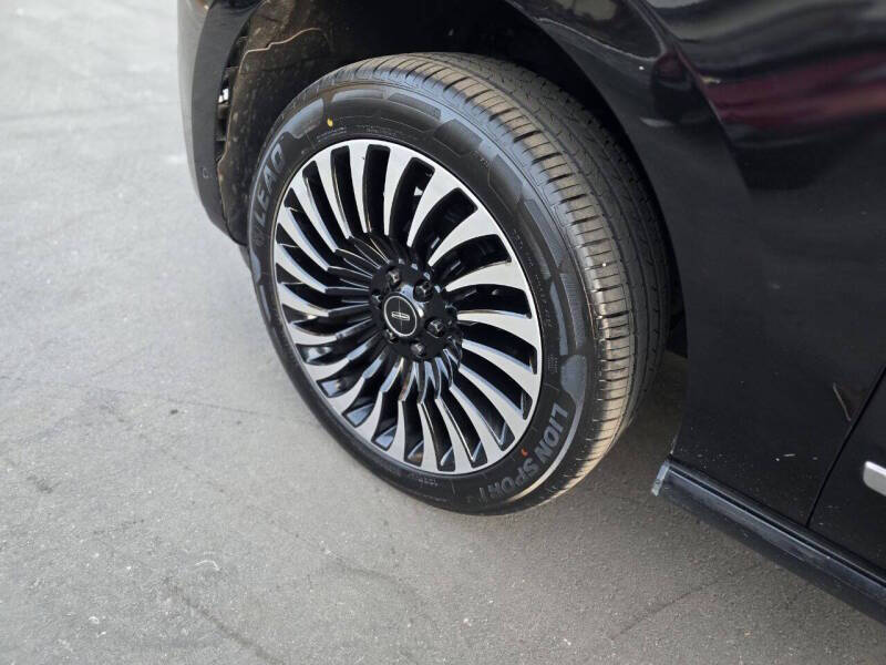 2018 Lincoln Navigator Black Label