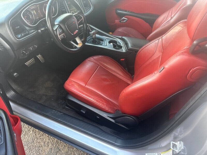 2015 Dodge Challenger SXT Plus