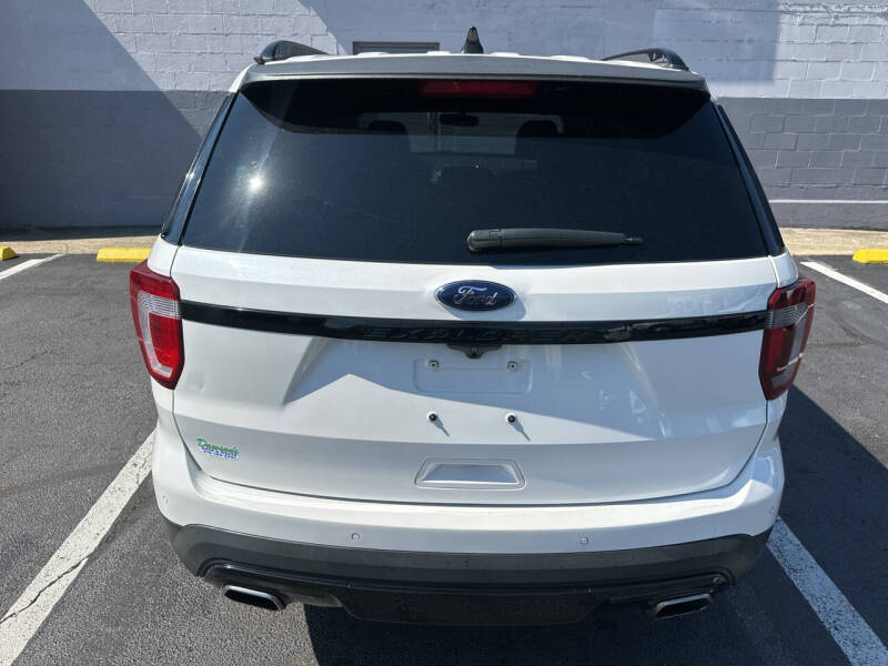 2016 Ford Explorer Sport