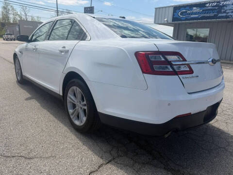 2019 Ford Taurus SEL