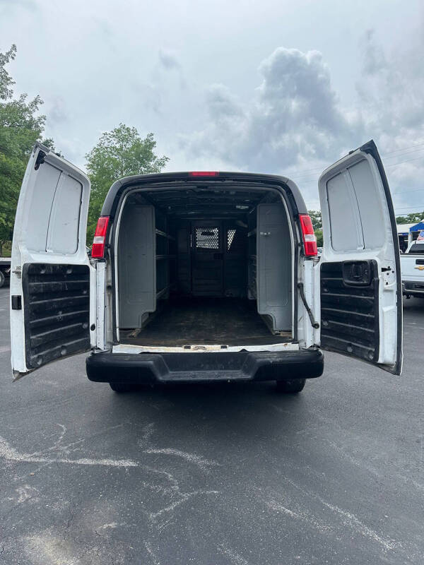 2021 Chevrolet Express 2500