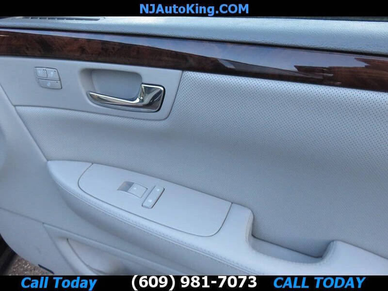 2009 Cadillac DTS Luxury 5-Passenger