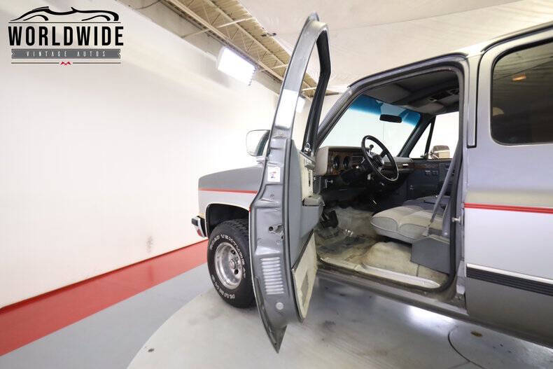 1990 GMC Suburban V1500