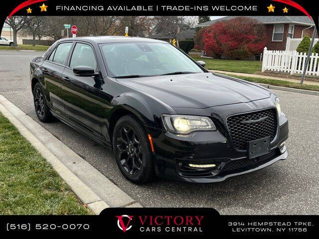 2023 Chrysler 300 Touring L