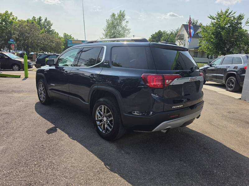 2017 GMC Acadia SLT-1