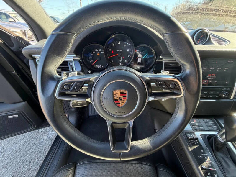 2018 Porsche Macan