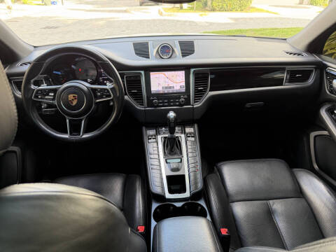 2018 Porsche Macan S