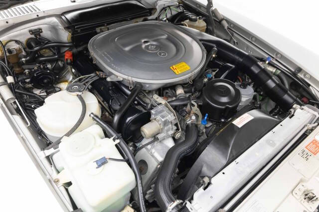 1987 Mercedes-Benz 560-Class 560 SL