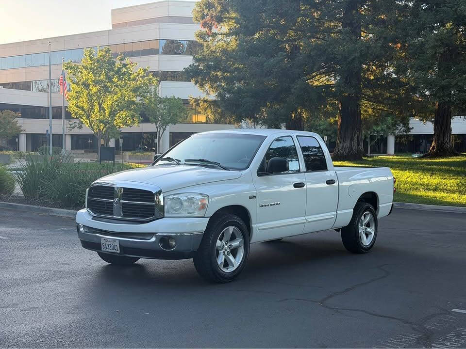  2007 Dodge RAM 1500 SLT Quad Cab LB RWD   