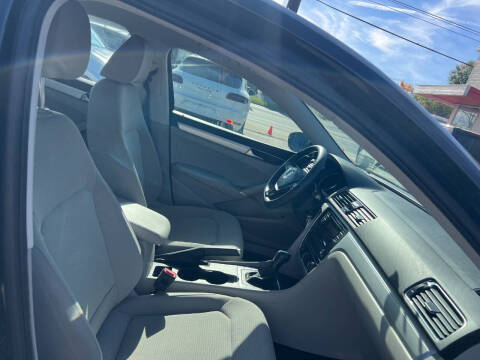 2018 Volkswagen Passat 2.0T S