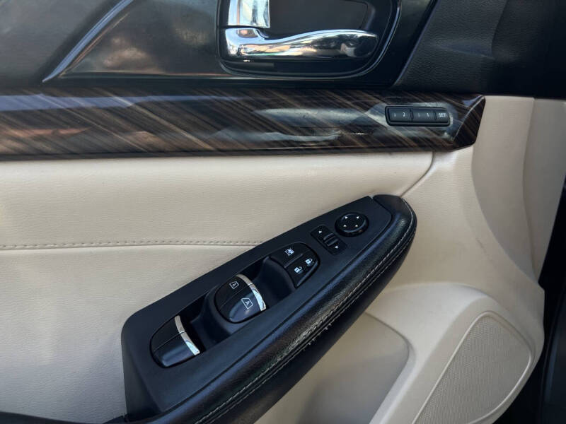 2017 Nissan Maxima Platinum