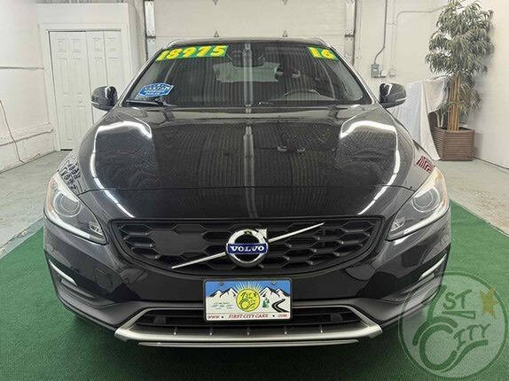 2016 Volvo V60 Cross Country T5 Platinum