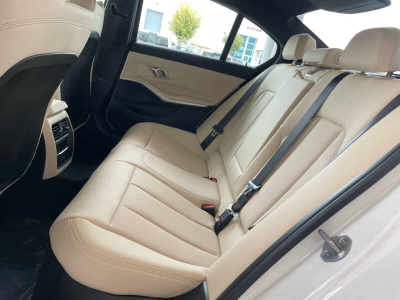 2026 BMW 3 Series 330i