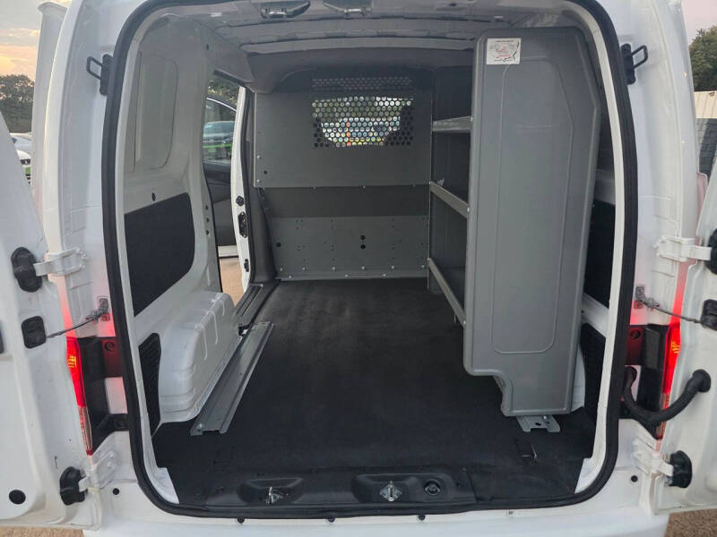 2017 Nissan NV200