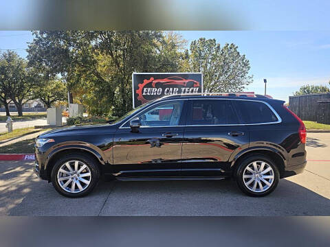 2017 Volvo XC90 T6 Momentum