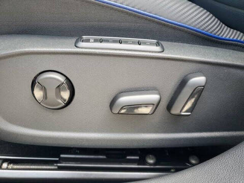 2023 Volkswagen Golf R 4Motion