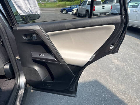 2017 Toyota RAV4 Hybrid XLE