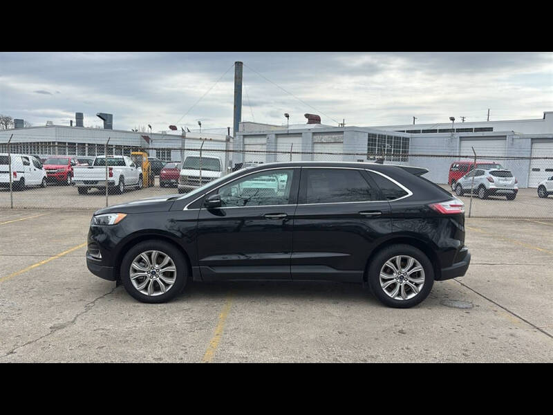 2022 Ford Edge Titanium