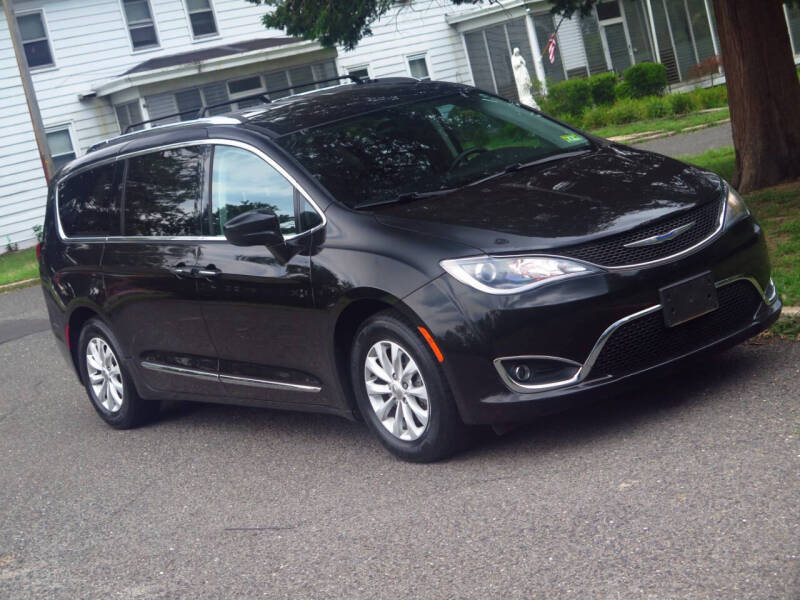 2019 Chrysler Pacifica Touring L