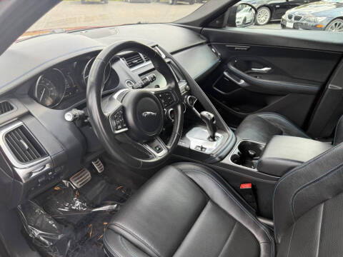 2019 Jaguar E-PACE P300 R-Dynamic SE