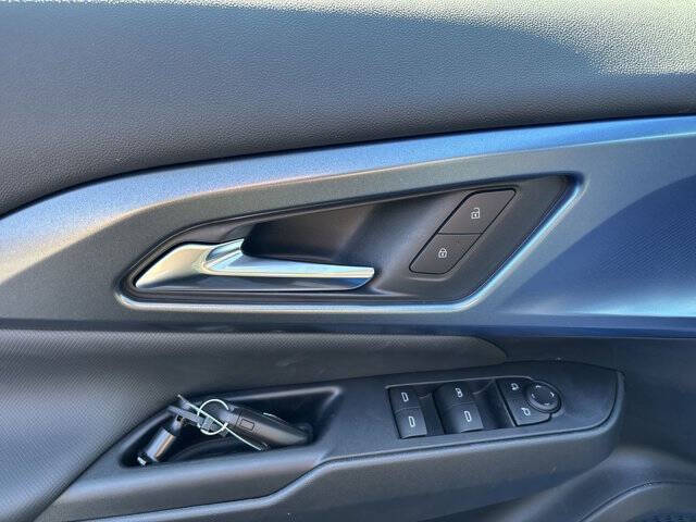 2026 Chevrolet Equinox EV LT 2