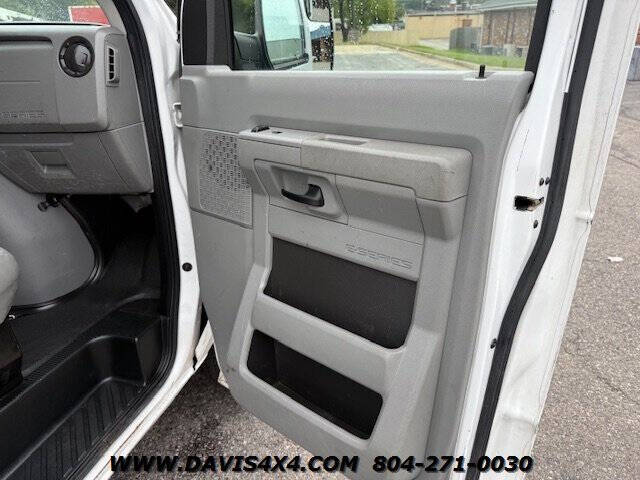 2012 Ford E-Series E-350 SD