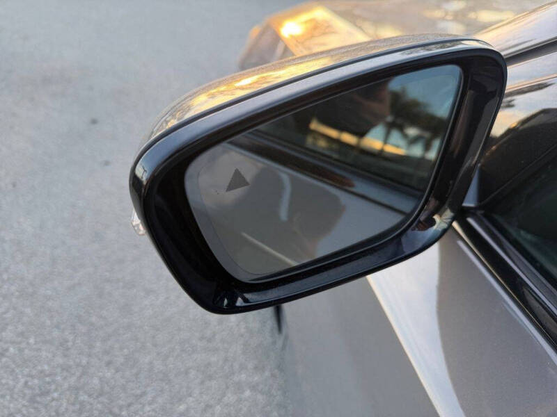 2022 BMW 5 Series 530e