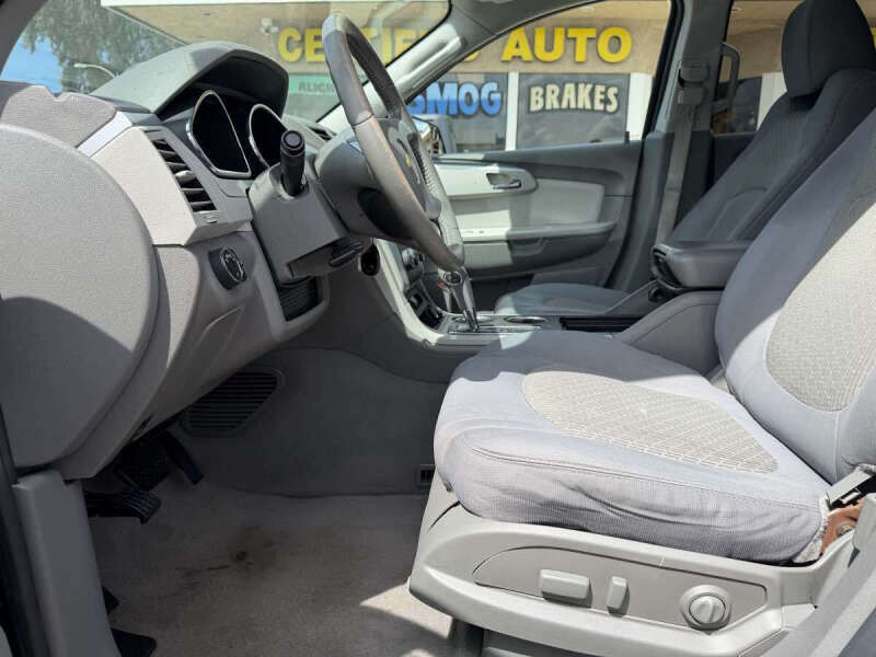2011 Chevrolet Traverse LT