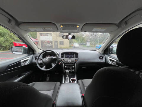 2019 Nissan Pathfinder S