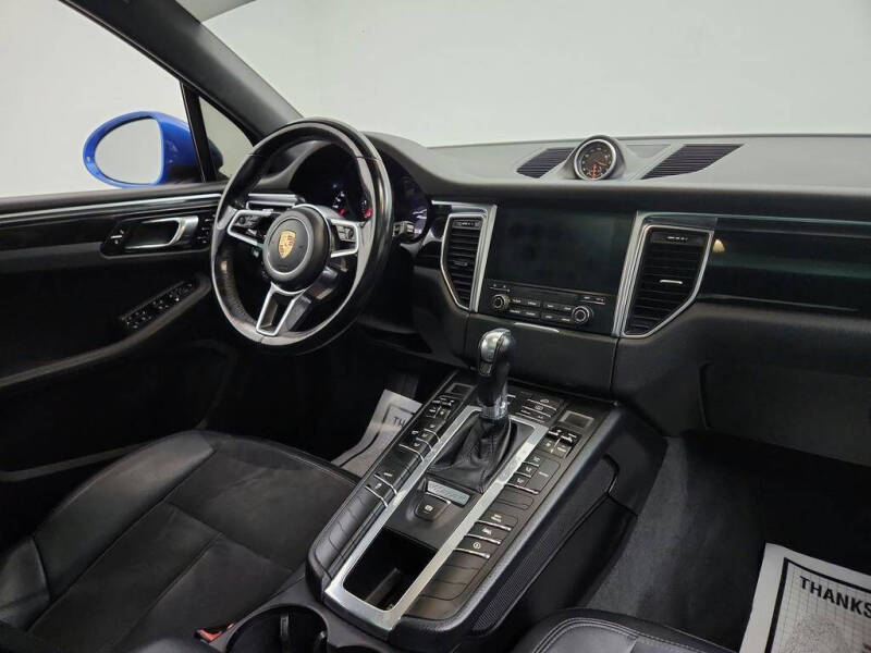 2018 Porsche Macan S