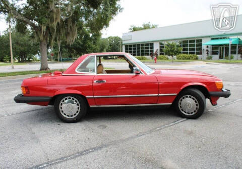 1987 Mercedes-Benz 560-Class 560 SL