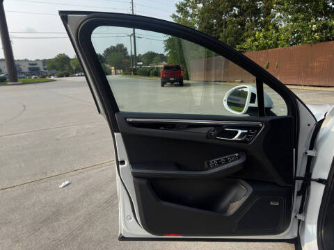 2016 Porsche Macan S