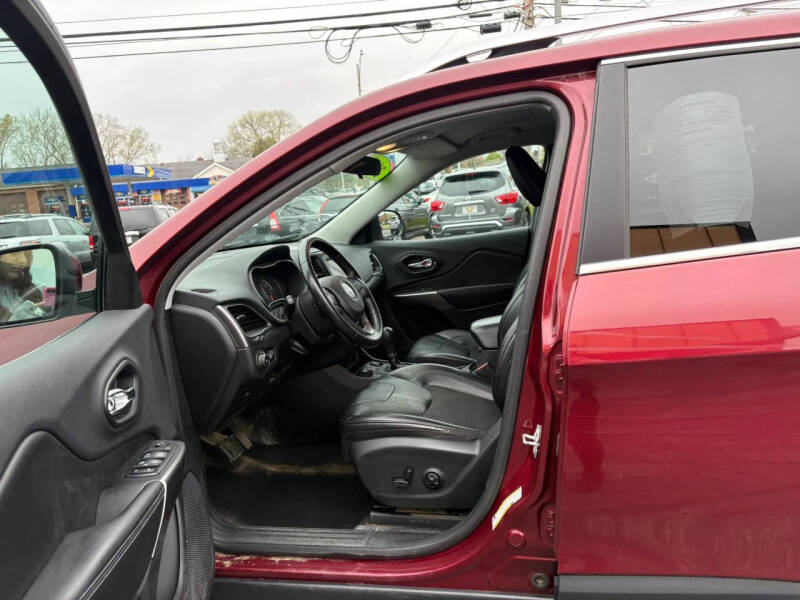 2019 Jeep Cherokee Latitude Plus