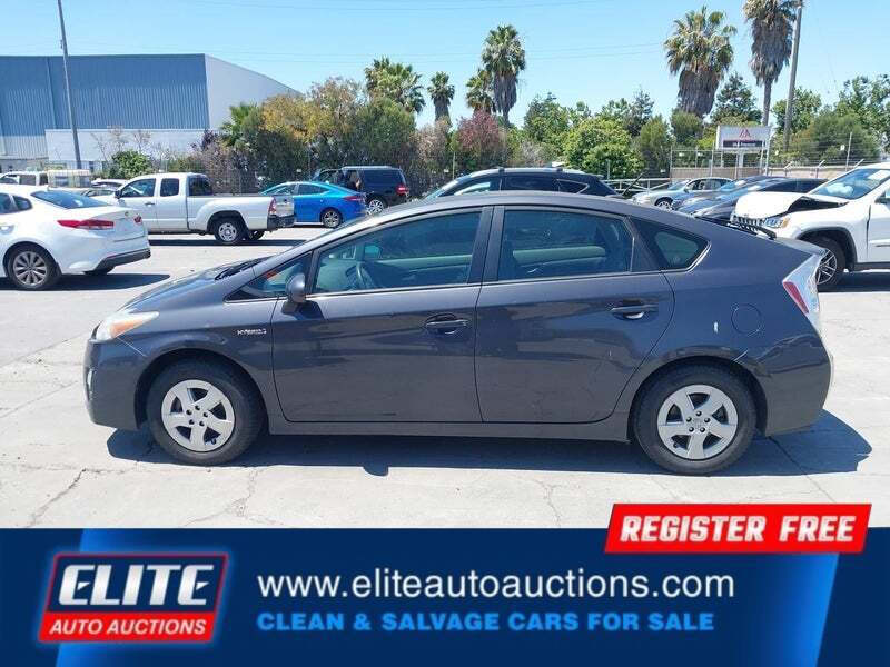 2011 Toyota Prius Two