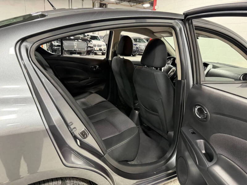 2019 Nissan Versa SV